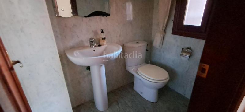 Foto 8ddc6780-199b-4ed0-ba5c-7495602633e6. Casa adosada en calle ria de solia 9 chalet astillero en Astillero (El)