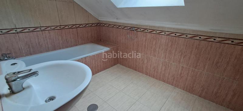 Foto ac4162fa-d6d7-4a62-837a-10591088487b. Casa adosada en calle ria de solia 9 chalet astillero en Astillero (El)