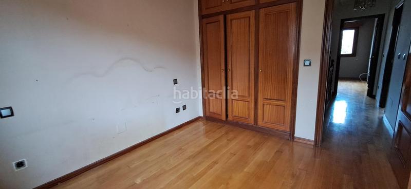 Foto ae490536-0fe7-4b86-8ecf-9f9e512270ee. Casa adosada en calle ria de solia 9 chalet astillero en Astillero (El)