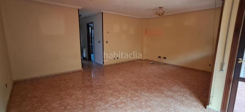 Foto e76560d5-e58a-4877-ae35-5924de0b74c7. Casa adosada en calle ria de solia 9 chalet astillero en Astillero (El)