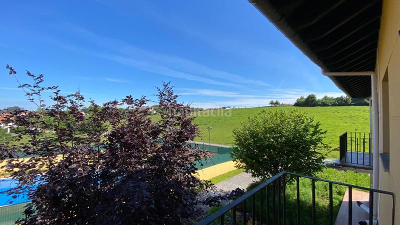 Foto a5ce9f09-be64-448a-990b-d37622bb2da5. Reihenhaus mit parking in Comillas