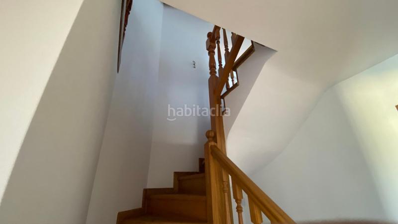 Foto e2a98b9f-93fc-4614-890d-16177fea5a10. Reihenhaus mit parking in Comillas