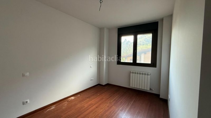 Foto d75c5171-aa2a-48d9-a57f-01e4cabfa173. Edifici a canton (el) 24 a Limpias