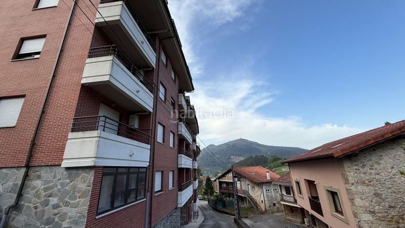 Foto ed8f638f-8cec-4518-a064-750b861e9b14. Edifici a canton (el) 24 a Limpias