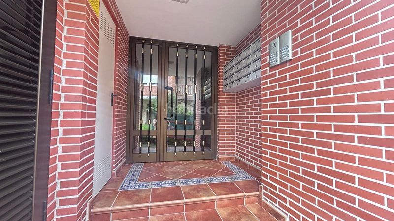 Foto f3d31b71-816e-44d7-8aa4-629b3262df65. Edifici a canton (el) 24 a Limpias