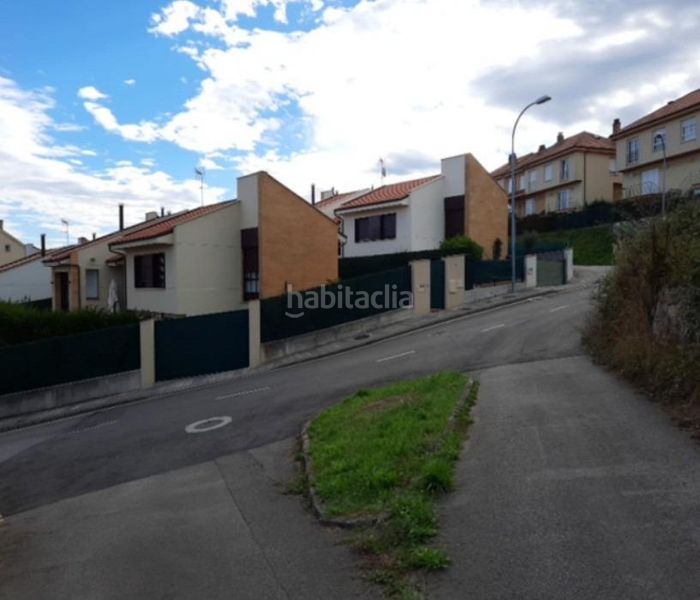 Foto becc22a2-da43-4747-99b4-ea4d86979e6a. Terreny residencial a calle del castrillón a Noreña
