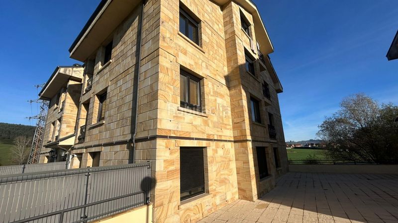 Foto 29f6f3e5-b3fd-419c-8935-19cd1a4b2523. Apartamento en Hazas de Cesto
