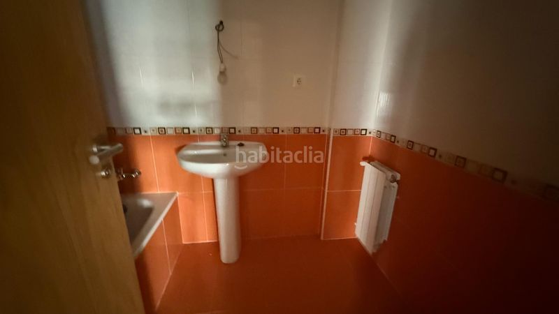 Foto 2dc75888-bc85-4d06-b1e8-2968f7c90e5c. Edificio in valles 73 in Reocín