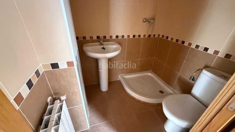 Foto 57461172-344b-4fae-a46c-df2e92c544d6. Edificio in valles 73 in Reocín