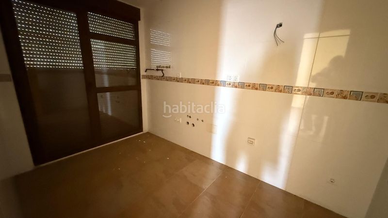 Foto 9dc8f14d-0e55-43b5-ad7b-b92ab3172ff5. Edificio in valles 73 in Reocín