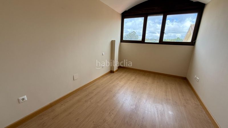 Foto a9ec0186-cee9-4085-ba27-b5cbcc6b84ac. Edificio in valles 73 in Reocín