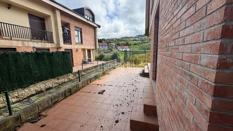 Foto dd262eff-0a3a-4e8f-bbfb-198fcce01c43. Edificio in valles 73 in Reocín