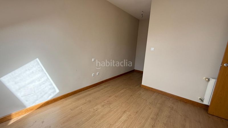 Foto dfcc59c5-68f6-4e68-9cc5-9551fad7ae4d. Edificio in valles 73 in Reocín