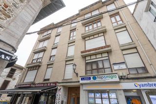Apartamento en San Vicente de la Barquera. Piso centro de san vicente de la barquera ascensor
