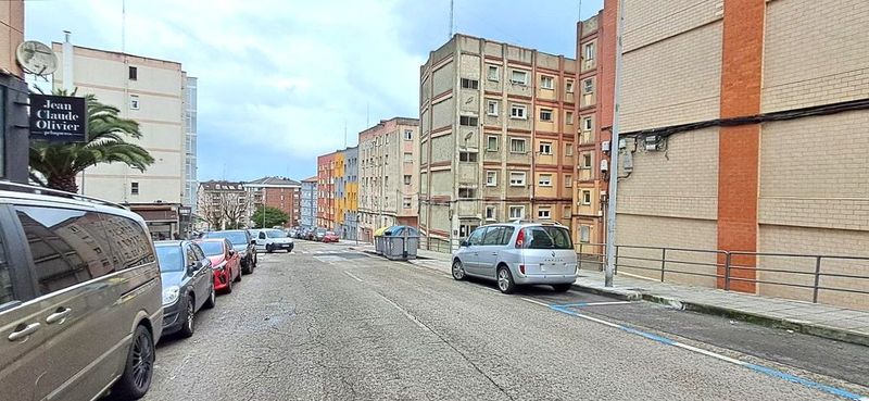 Foto 85cbfd31-0a44-4bac-84a5-33795e711cf9. Apartament a Los Castros Santander