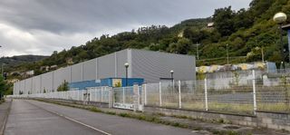Industrial building in Cuadriella,la 401