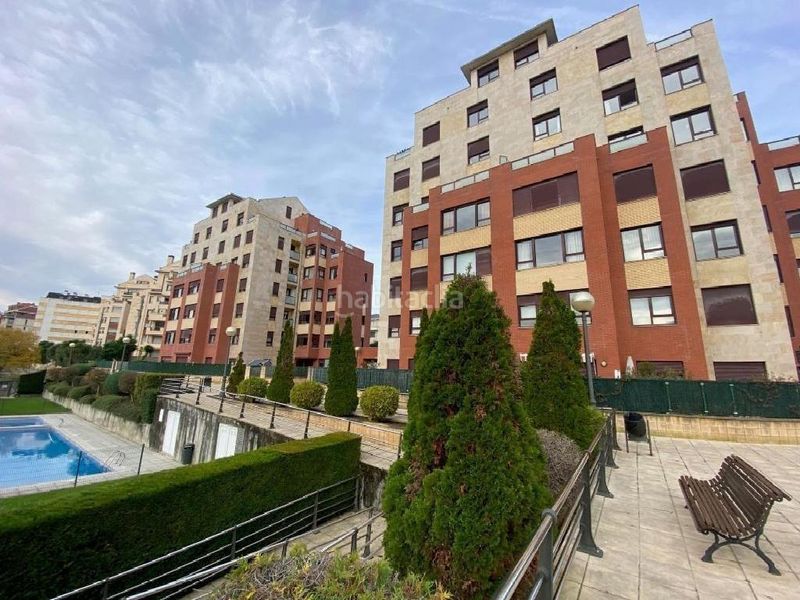Foto db84573d-65c8-4b43-86ce-eb58b945095a. Pis amb aparcament a Monte Santander
