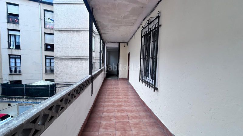 Foto ad6e3b2d-c146-4d60-a8d7-0f11a922d5a7. Piso  centro en Centro - Ayuntamiento Santander