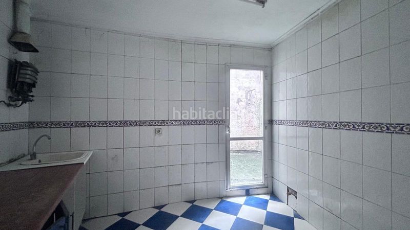 Foto e3b396ad-96a7-4d51-8c49-ab058c41bf31. Piso  centro en Centro - Ayuntamiento Santander