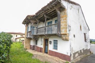 Casa a Ribadedeva. Casa con parcela en villanueva de colombres