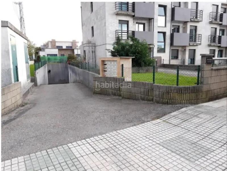 Foto f88c5238-37c7-430a-bd36-75c37f6329d4. Parking coche en rinconeda 12 parking en rinconeda en Polanco