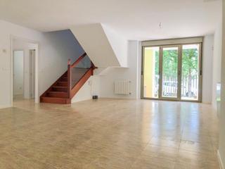 Chalet  Barrio el perujo urb la joya de hazas. Se vende chalet en hazas de cesto