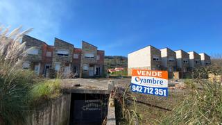 Edifici a San cipriano 5. Venta de urbanización en corrales de buelna