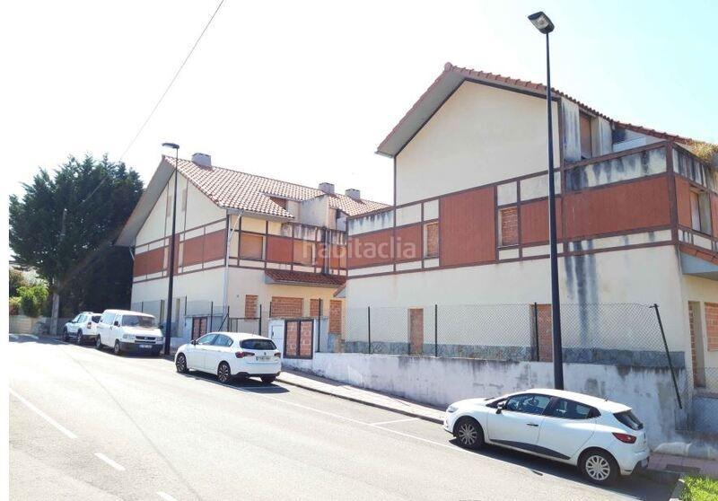 Foto 0cc4fec7-8346-4e64-92f4-228a316e8b7e. Edificio promoción para inversores en Cartes