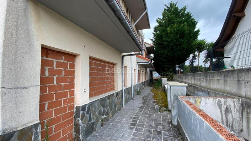 Foto f54a3587-93dd-445a-abd3-04879b0e3776. Edificio promoción para inversores en Cartes