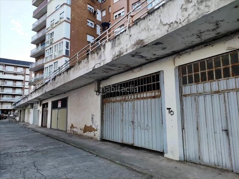 Foto 7770b258-c1ff-4feb-80bc-5ef2df4f394f. Local comercial en paseo menendez pelayo 39 local comercial en Castro - Urdiales