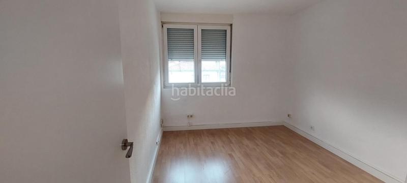 Foto 5a38b736-71aa-4756-8bac-267c3c6da12f. Piso en cantabria 45 piso en los corrales de 3 dormitorios en Corrales de Buelna (Los)
