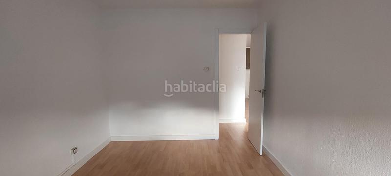 Foto d9aab2f1-1d4e-4f37-91c0-523004372cba. Piso en cantabria 45 piso en los corrales de 3 dormitorios en Corrales de Buelna (Los)
