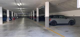 Parking voiture à La Pereda. Plazas de garaje ernest lluch