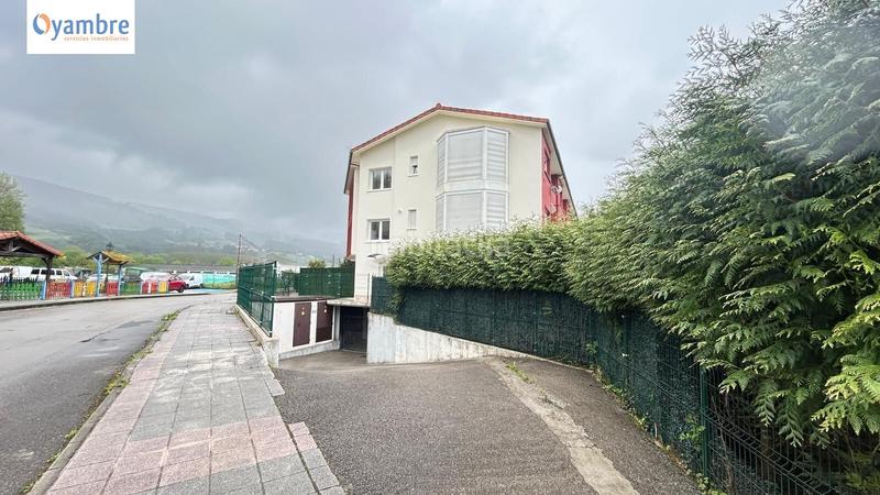 Foto 178e12b5-b005-4f72-914c-93ce29451433. Parking coche en marron-povedal 46 garajes en Ampuero