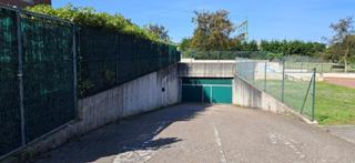 Aparcament cotxe a Bezana - Prezanes. Garajes en urbanizacion marina sport