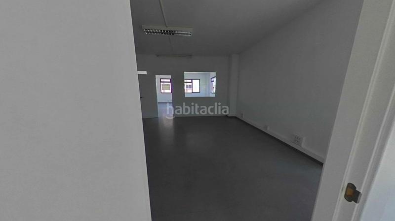 Foto 6d62319f-376a-4383-af9b-129e6f8cb332. Oficina a calle tejera 5 a Alisal - San Román Santander