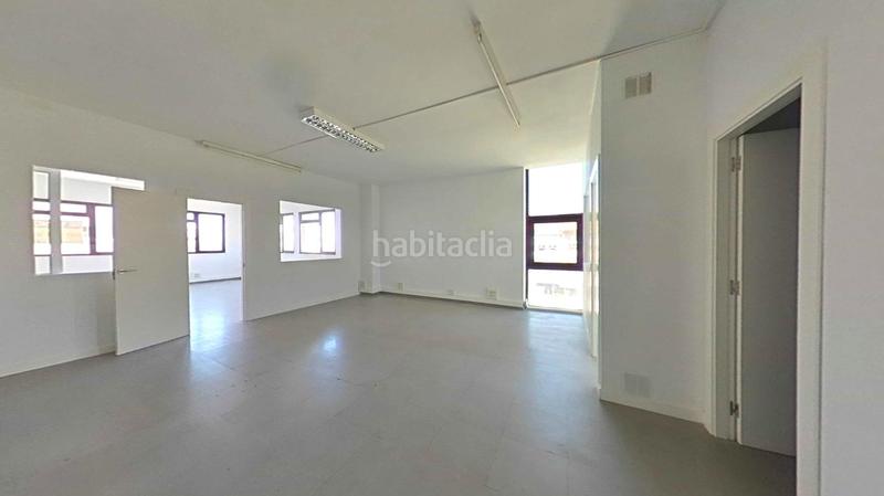 Foto 9257b9de-c9f5-40cb-a8f2-253293da6c49. Oficina a calle tejera 5 a Alisal - San Román Santander