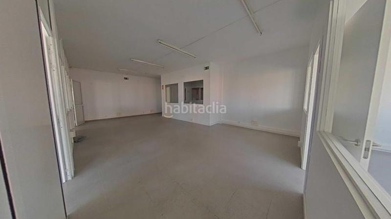 Foto a49827d4-4313-47a2-b4e6-3057c5042bf9. Oficina a calle tejera 5 a Alisal - San Román Santander