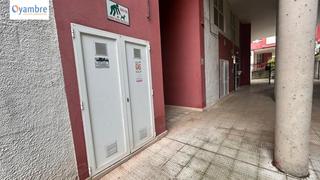 Local Comercial a Calle dr.lopez garzon 2. Local en ampuero