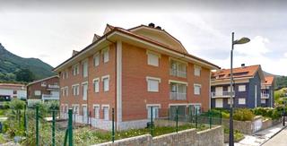 Aparcament cotxe a Ramales de la Victoria. Plazas de garaje en gibajaramales de la victoria