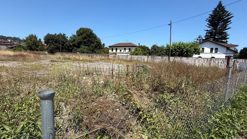 Foto 3a89be15-6ec3-4cf6-ad80-7eb1277482a9. Terrain résidentiel dans calle de carlos prieto 16 dans Gijón
