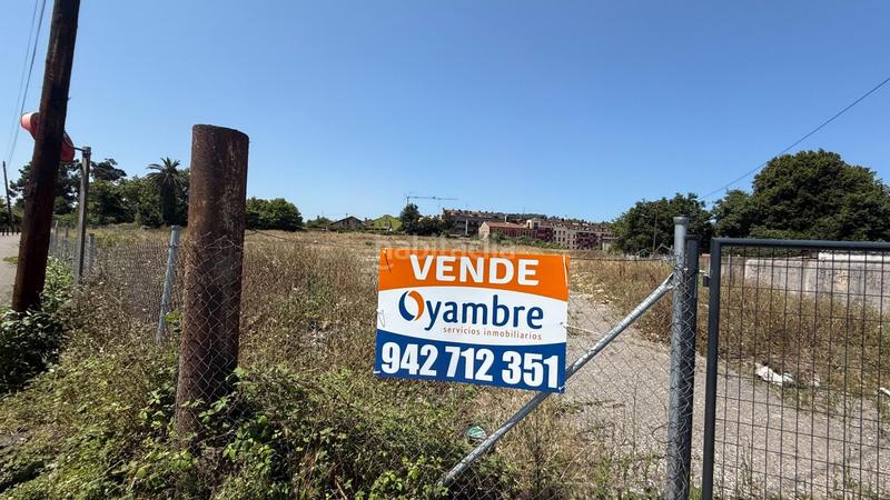 Foto 4b006470-71a1-485c-90d4-09d8e9c9d846. Terrain résidentiel dans calle de carlos prieto 16 dans Gijón