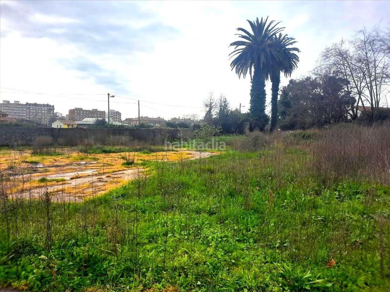 Foto 809868f2-ab52-4e90-b178-c1022ad9b5a0. Terrain résidentiel dans calle de carlos prieto 16 dans Gijón