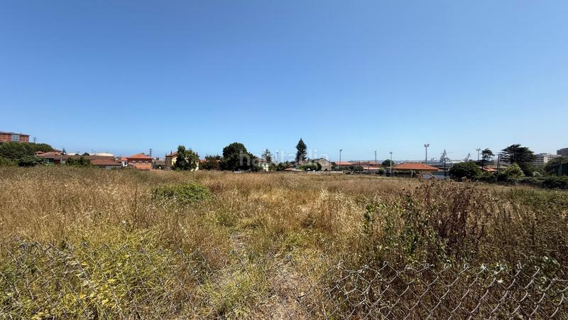 Foto f3cd44b2-724a-45ee-9fbf-24575b9b601d. Terrain résidentiel dans calle de carlos prieto 16 dans Gijón