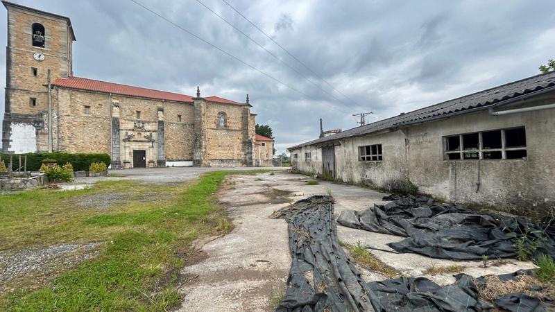 Foto 89610e0d-8714-4404-8281-89da29652695. Nau industrial a barrio solorz iglesia 4 a Solórzano