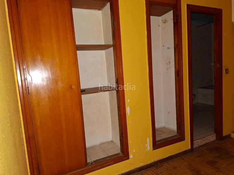 Foto 332292f6-8c01-44c1-9d87-f2d34377cc05. Piso se vende piso en el centro de pola en la pola Siero Siero