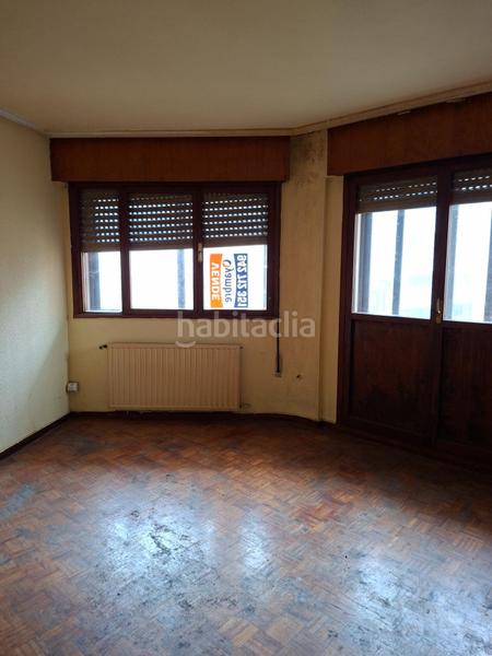 Foto c69a5b5b-a0cc-42a3-b600-94ddaab3ff8d. Piso se vende piso en el centro de pola en la pola Siero Siero