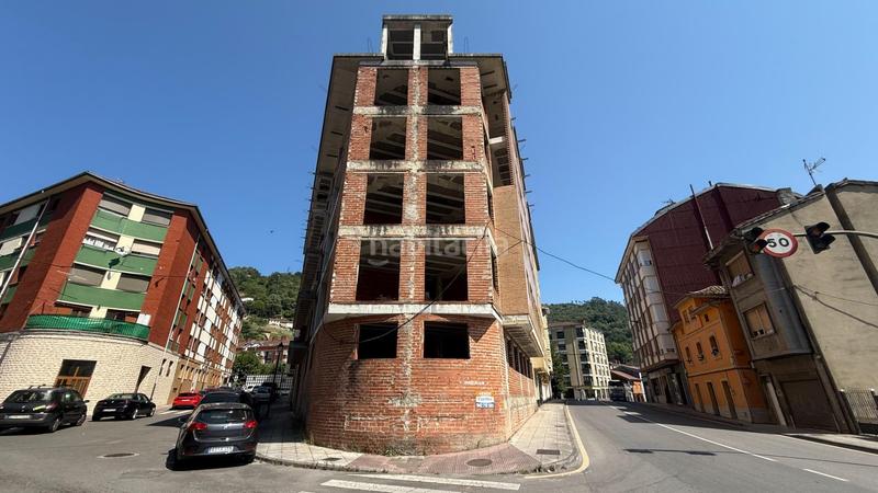 Foto bd52e415-78ee-4b27-9d7b-c8bd2d00c8a4. Edificio en principado de asturias 22 en San Martín del Rey Aurelio