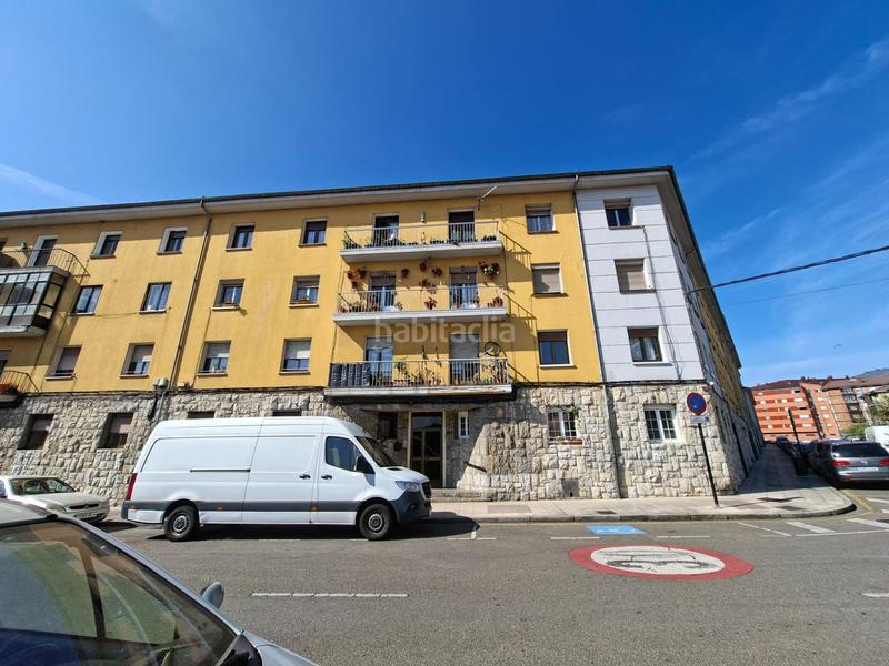 Foto fcff7209-27ca-4f38-b3ea-756aa154c352. Planta baja se vende piso alquilado en Ventanielles Oviedo