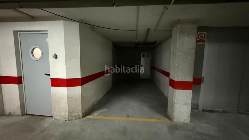 Foto 55541e8c-169c-4428-91ce-509cea74dff2. Parking coche en de pablo iglesias 15 en Sama Langreo